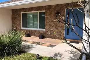 4811 Dorchester Mews, Haverhill, FL 33415 - Photo 4