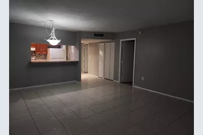 4174  Inverrary Dr, Unit #811, Lauderhill, FL 33319 - Photo 4