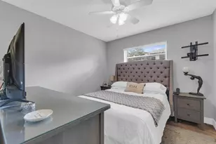 5501 Lakeside Dr, Margate, FL 33063 - Photo 14