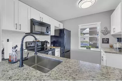 5501  Lakeside Dr, Unit #101, Margate, FL 33063 - Photo 4