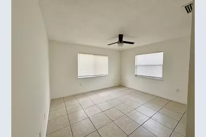 20421 NW 32nd Ct, Miami Gardens, FL 33056 - Photo 4