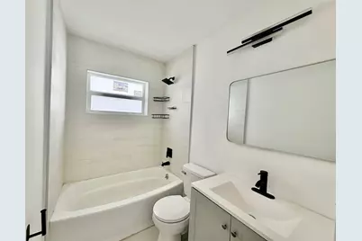 20421 NW 32nd Ct, Miami Gardens, FL 33056 - Photo 6