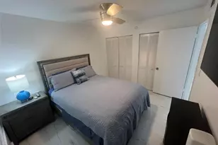 2425 NW 33rd St, Oakland Park, FL 33309 - Photo 10