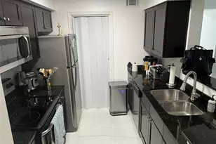 2425 NW 33rd St, Oakland Park, FL 33309 - Photo 6