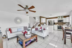 1336 SW 181st Ave, Pembroke Pines, FL 33029 - Photo 18