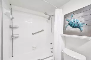 524 Orton Ave, Fort Lauderdale, FL 33304 - Photo 16