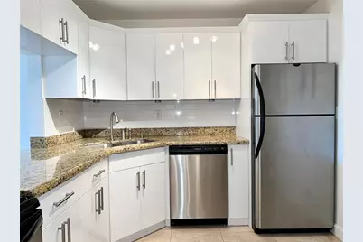 619  Orton Avenue, Unit #403, Fort Lauderdale, FL 33304 - Photo 6