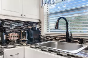 9281 Sunrise Lakes Blvd, Sunrise, FL 33322 - Photo 12