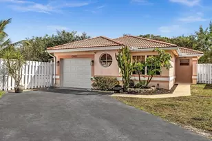 13400 NW 5th Ct, Plantation, FL 33325 - Photo 4