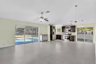 13400 NW 5th Ct, Plantation, FL 33325 - Photo 8