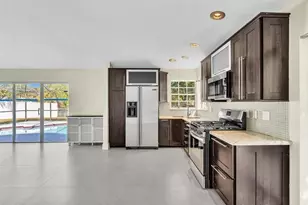 13400 NW 5th Ct, Plantation, FL 33325 - Photo 18