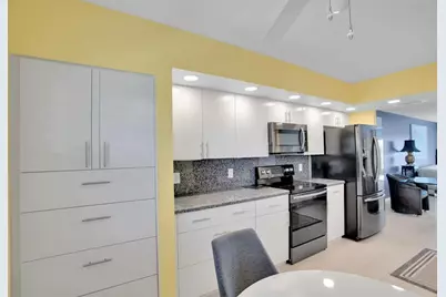 1702  Andros Isle, Unit #D4, Coconut Creek, FL 33066 - Photo 6