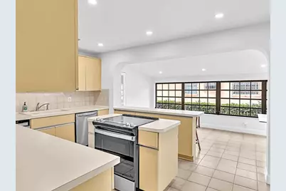 8020 SW 19th St, Miami, FL 33155 - Photo 12