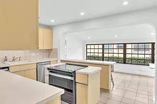 8020 SW 19th St, Miami, FL 33155 - Photo 12