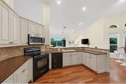 4711 NW 96th Dr, Coral Springs, FL 33076 - Photo 14