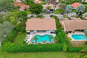 4711 NW 96th Dr, Coral Springs, FL 33076 - Photo 2