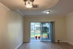 7835 Dixie Beach Cir, Tamarac, FL 33321 - Photo 10