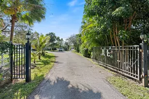 13500 Stirling Rd, Southwest Ranches, FL 33330 - Photo 70