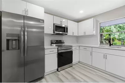 1164 NW 45th Ter, Lauderhill, FL 33313 - Photo 10