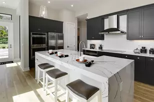 391 SE Via Sangro, Port Saint Lucie, FL 34952 - Photo 4