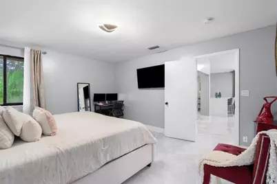 9502 SW 1st Ct, Coral Springs, FL 33071 - Photo 10