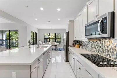 9113 NW 39th St, Coral Springs, FL 33065 - Photo 8