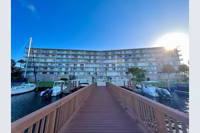 400  Golden Isles Dr, Unit #36, Hallandale Beach, FL 33009 - Photo 24