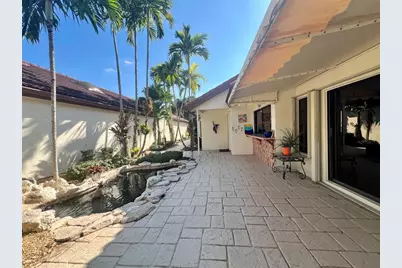 21856  Town Place Dr, Boca Raton, FL 33433 - Photo 6