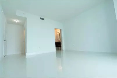 1900 N Bayshore Dr, Unit #2312, Miami, FL 33132 - Photo 6