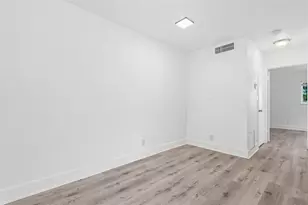 45 NE 24th St, Wilton Manors, FL 33305 - Photo 8