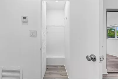 45 NE 24th St, Unit #B, Wilton Manors, FL 33305 - Photo 12