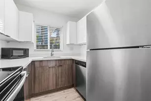 45 NE 24th St, Wilton Manors, FL 33305 - Photo 10