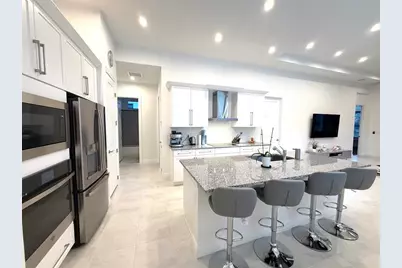 187 SE Via Sangro, Port Saint Lucie, FL 34952 - Photo 6