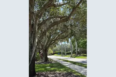 187 SE Via Sangro, Port Saint Lucie, FL 34952 - Photo 44