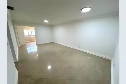 7931  Southgate Blvd, Unit #E8, North Lauderdale, FL 33068 - Photo 8