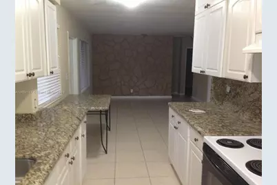 1325 SE 1st Ter, Deerfield Beach, FL 33441 - Photo 10