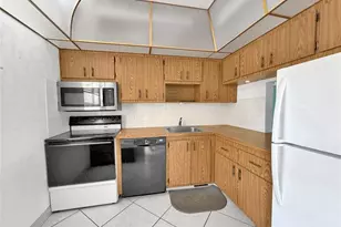 1035 Country Club Dr, Margate, FL 33063 - Photo 6