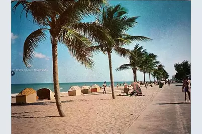 200 NE 14th Ave, Unit #521, Hallandale Beach, FL 33009 - Photo 16