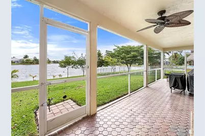 1011 NW 193rd Ave, Pembroke Pines, FL 33029 - Photo 26