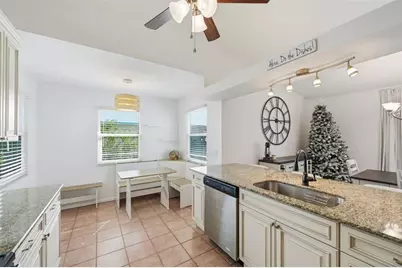 2360 SE Bordeaux Ct, Port Saint Lucie, FL 34952 - Photo 12