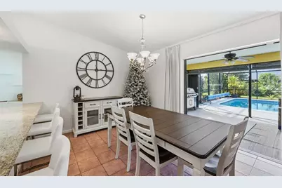 2360 SE Bordeaux Ct, Port Saint Lucie, FL 34952 - Photo 8