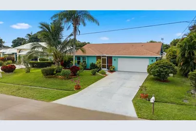 2360 SE Bordeaux Ct, Port Saint Lucie, FL 34952 - Photo 2