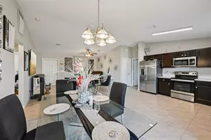 593 NW Avon Ave, Port Saint Lucie, FL 34983 - Photo 8