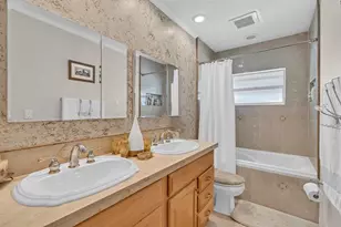 8008 NW 102nd Way, Tamarac, FL 33321 - Photo 16