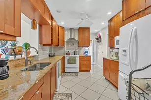 8008 NW 102nd Way, Tamarac, FL 33321 - Photo 12