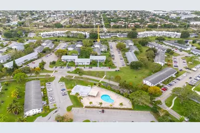 210  Oakridge N, Unit #210, Deerfield Beach, FL 33442 - Photo 38