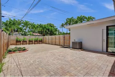 1424  Adams St, Hollywood, FL 33020 - Photo 38