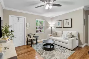 615 NE 9th Ave, Fort Lauderdale, FL 33304 - Photo 2