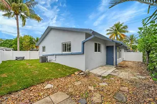 3280 NE 15th Ave, Oakland Park, FL 33334 - Photo 6