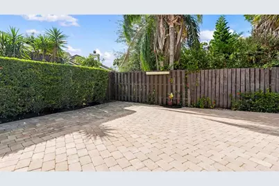 7659  Sierra Ter, Boca Raton, FL 33433 - Photo 20